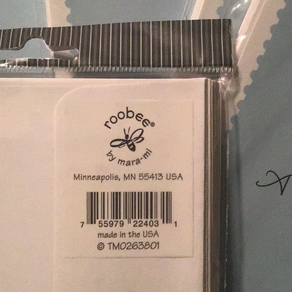 Six packages of Couple Shower invites. 10 invites and envelopes per package - Picture 3 of 5